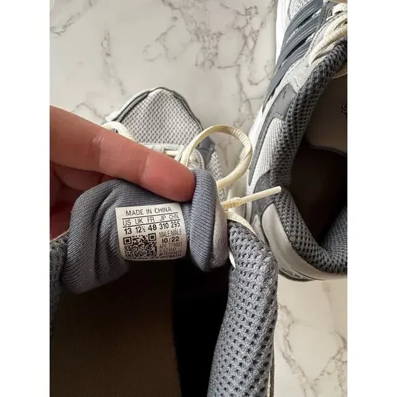 Adidas Response CL Sneakers Gray Silver Chunky Dad Shoes Men 13 - Picture 3 of 11